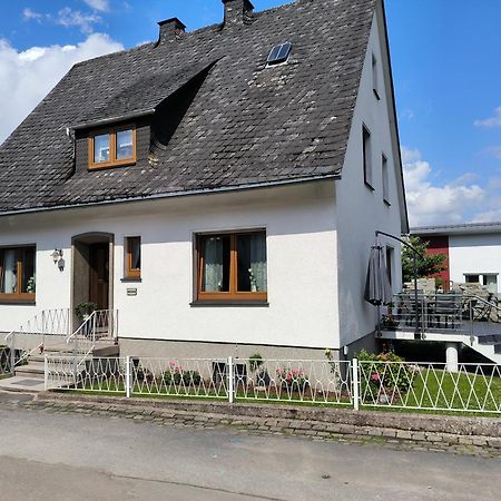 Апартаменты Marisa'S Sauerlandtraeumchen Брилон Экстерьер фото